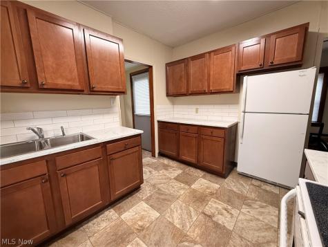 13 Burton Avenue NW Massillon OH 44646
