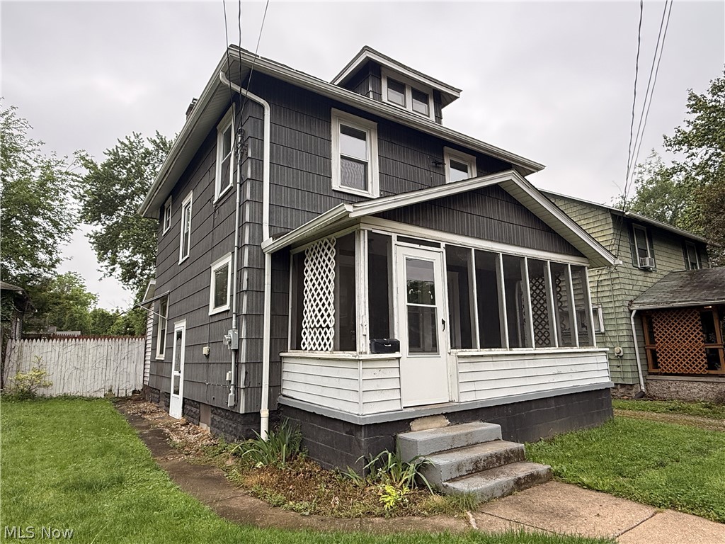 13 Burton Avenue NW Massillon OH 44646