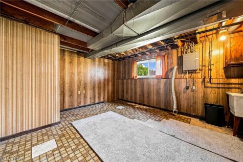 15700 Pinewood Drive Strongsville OH 44149