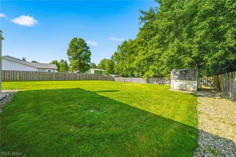 15700 Pinewood Drive Strongsville OH 44149