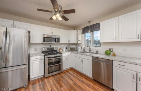 5326 Hillsboro Avenue SE Canton OH 44707