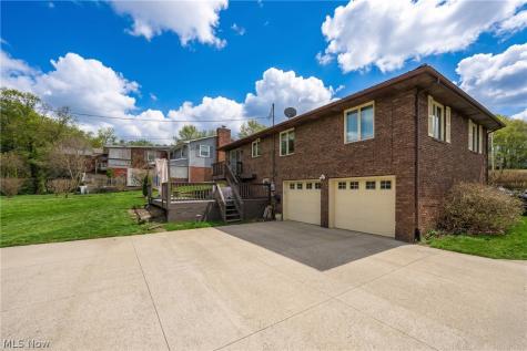 5326 Hillsboro Avenue SE Canton OH 44707
