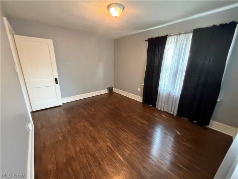 240 Roosevelt Avenue Cuyahoga Falls OH 44221