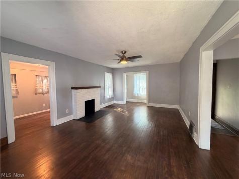 240 Roosevelt Avenue Cuyahoga Falls OH 44221