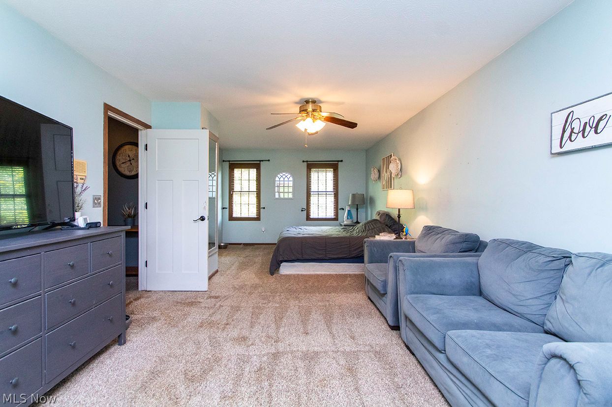 1130 Waterbury Drive Medina OH 44256