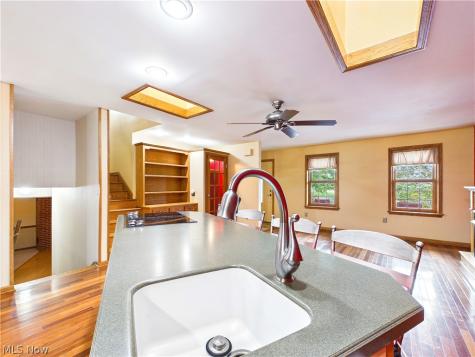24 Maple Shade Drive Marietta OH 45750