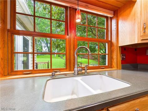 24 Maple Shade Drive Marietta OH 45750