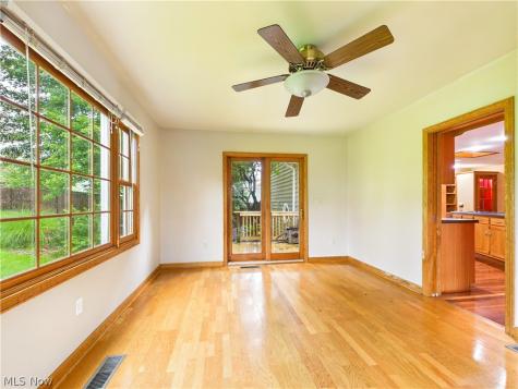 24 Maple Shade Drive Marietta OH 45750