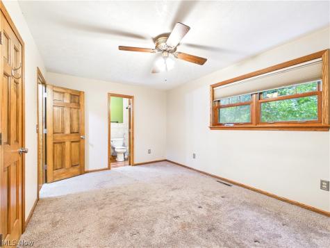24 Maple Shade Drive Marietta OH 45750