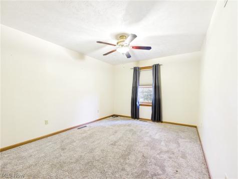 24 Maple Shade Drive Marietta OH 45750