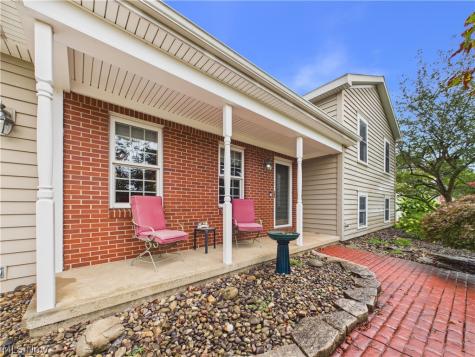 24 Maple Shade Drive Marietta OH 45750