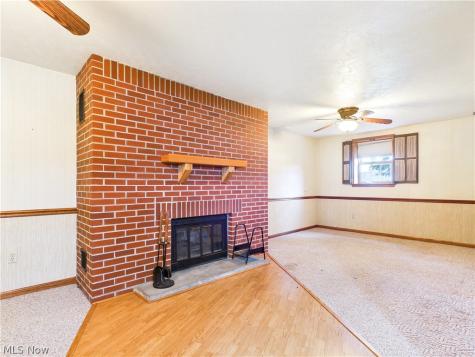 24 Maple Shade Drive Marietta OH 45750