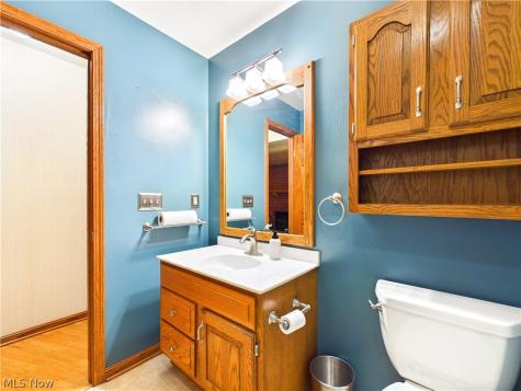 24 Maple Shade Drive Marietta OH 45750