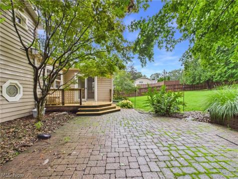 24 Maple Shade Drive Marietta OH 45750