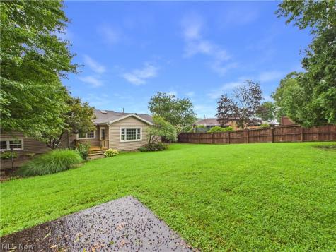 24 Maple Shade Drive Marietta OH 45750