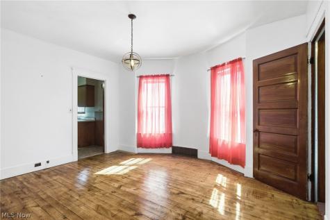 5906 Bower Avenue Cleveland OH 44127