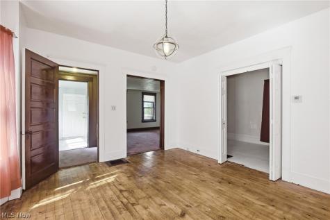 5906 Bower Avenue Cleveland OH 44127