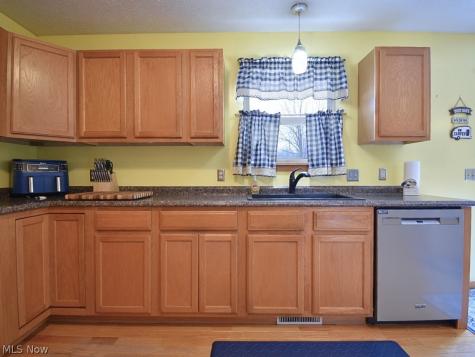 6615 Clay Street Thompson OH 44086
