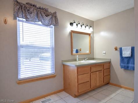 6615 Clay Street Thompson OH 44086