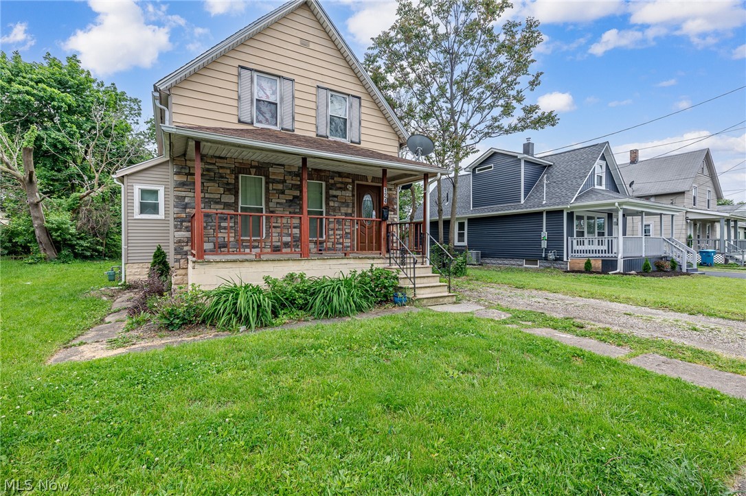 124 E 32nd Street Lorain OH 44055