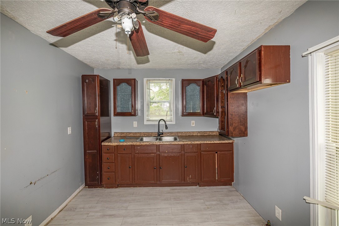 124 E 32nd Street Lorain OH 44055