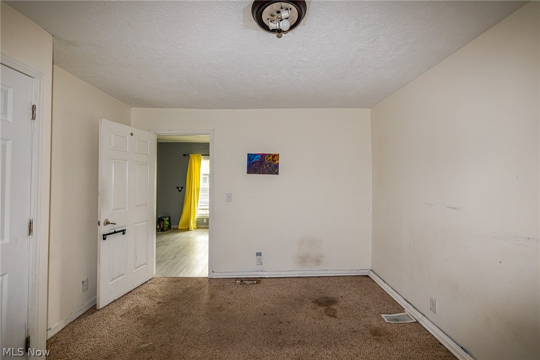 124 E 32nd Street Lorain OH 44055