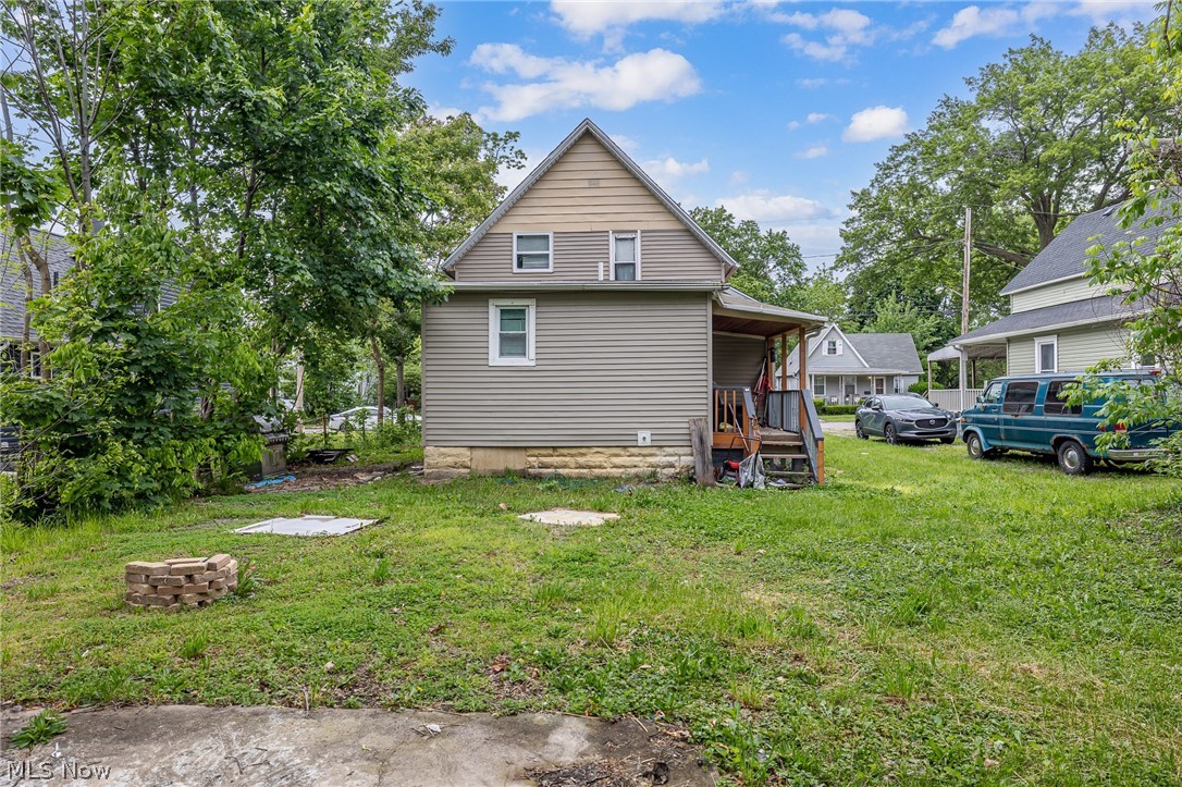 124 E 32nd Street Lorain OH 44055