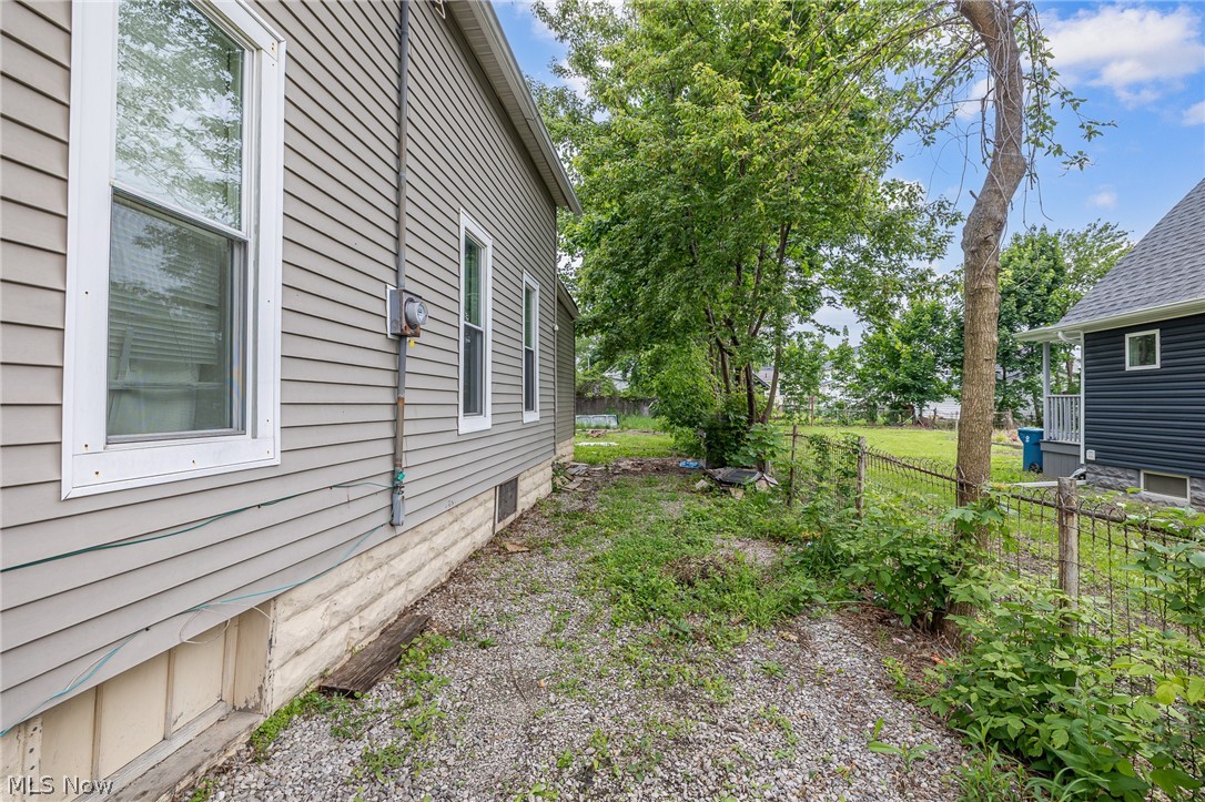 124 E 32nd Street Lorain OH 44055