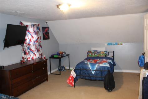 124 E 32nd Street Lorain OH 44055