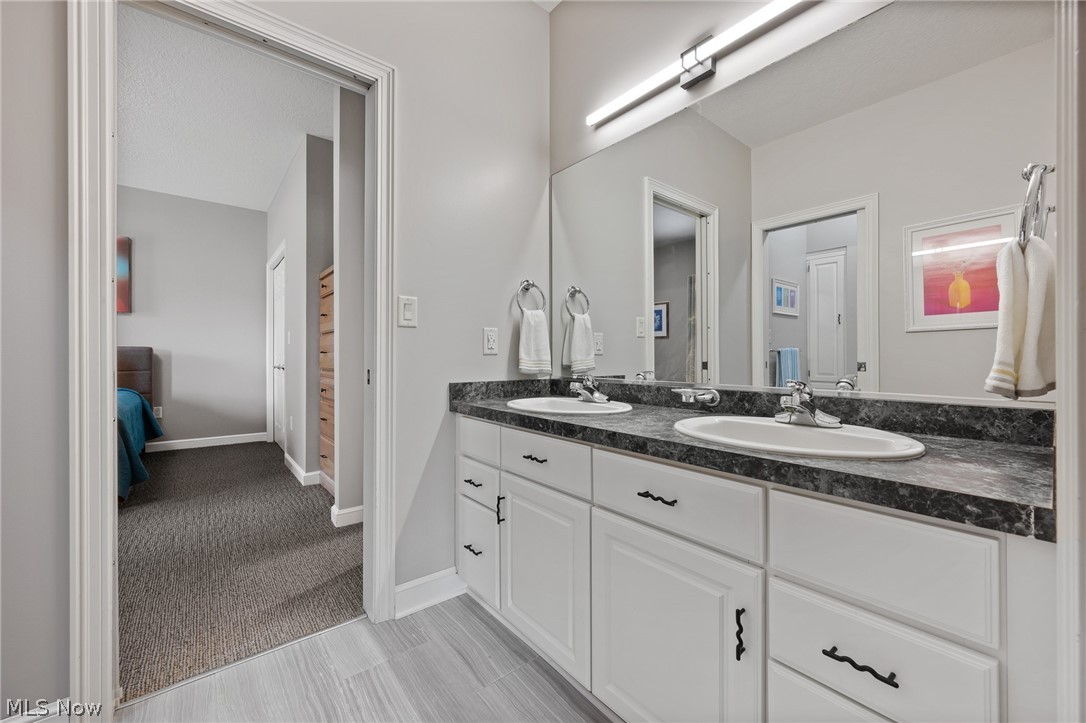 1517 Spring Wood Lane Uniontown OH 44685