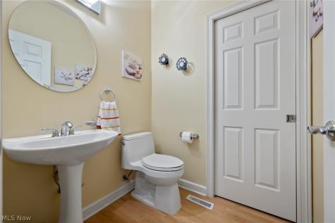 1517 Spring Wood Lane Uniontown OH 44685