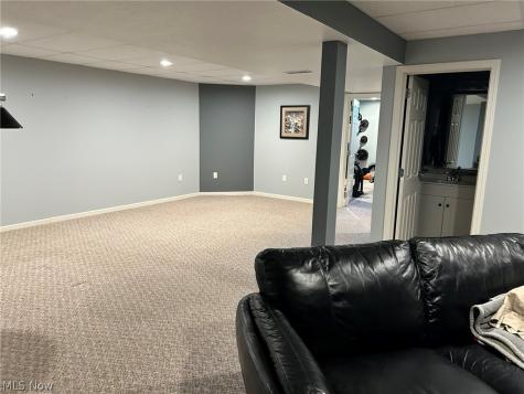 1517 Spring Wood Lane Uniontown OH 44685