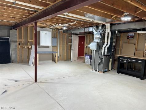 1517 Spring Wood Lane Uniontown OH 44685