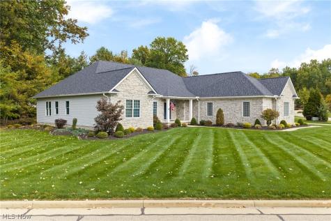 1517 Spring Wood Lane Uniontown OH 44685