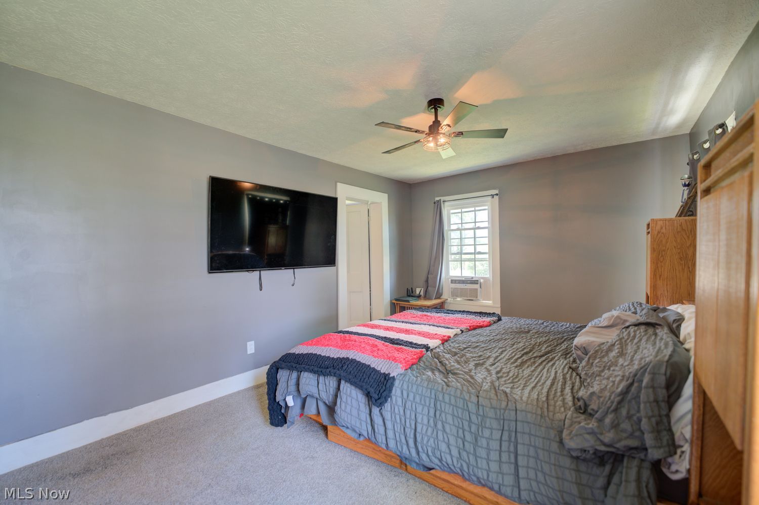385 S Center Street Lagrange OH 44050