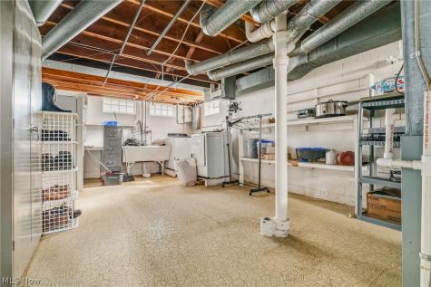 1666 Ridgeview Drive Wickliffe OH 44092