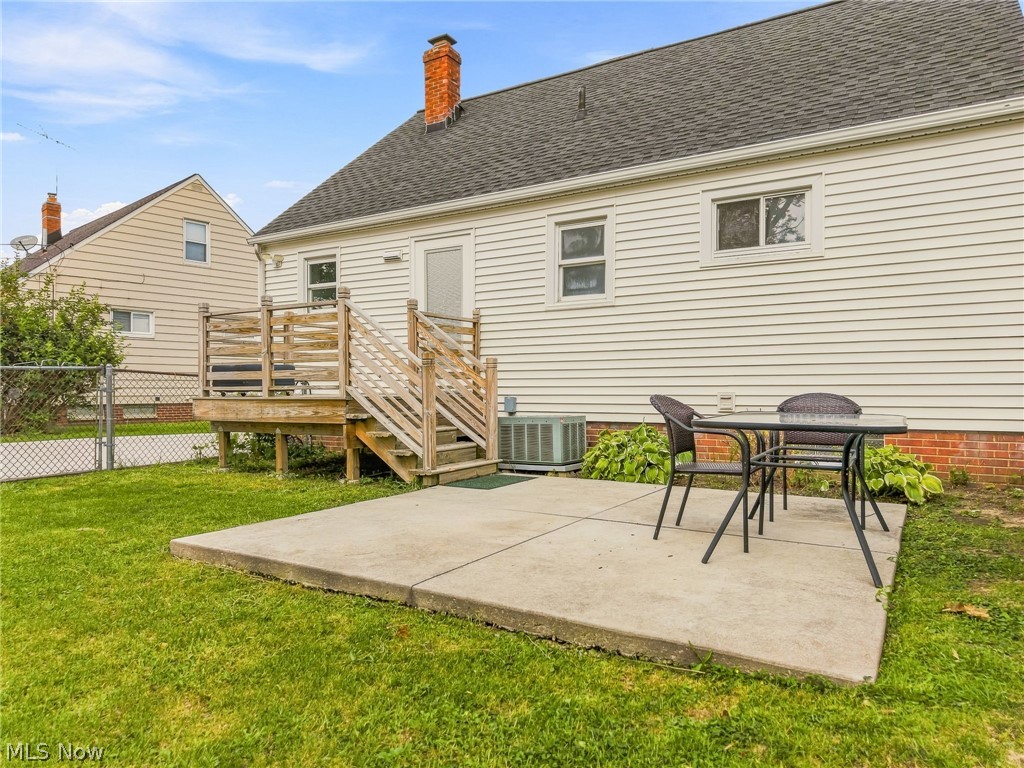 1666 Ridgeview Drive Wickliffe OH 44092