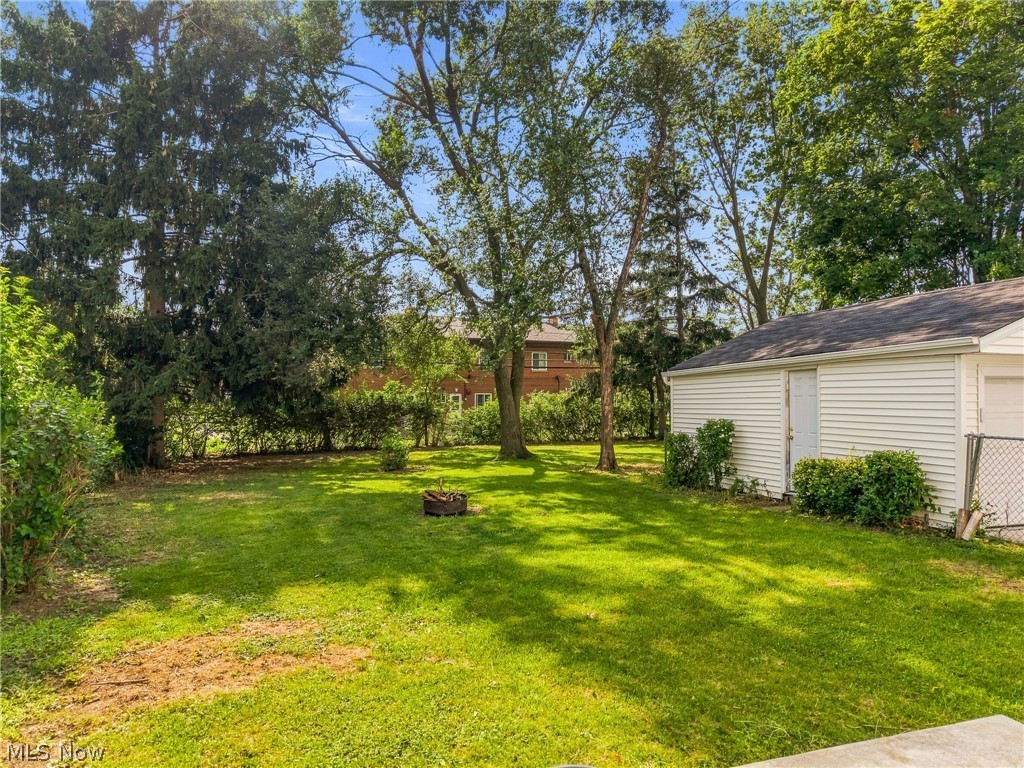 1666 Ridgeview Drive Wickliffe OH 44092