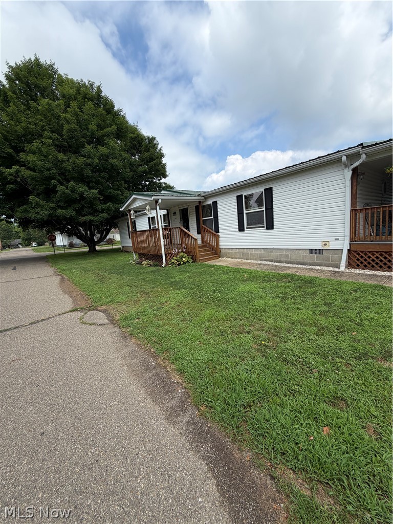 310 Poplar Street Newcomerstown OH 43832