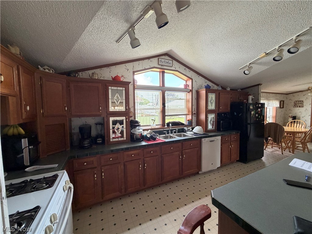 310 Poplar Street Newcomerstown OH 43832