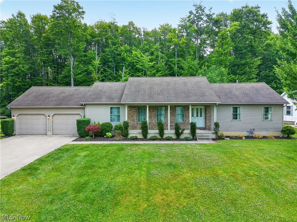 412 Brittany Lane Jefferson OH 44047