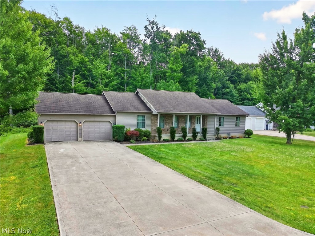 412 Brittany Lane Jefferson OH 44047