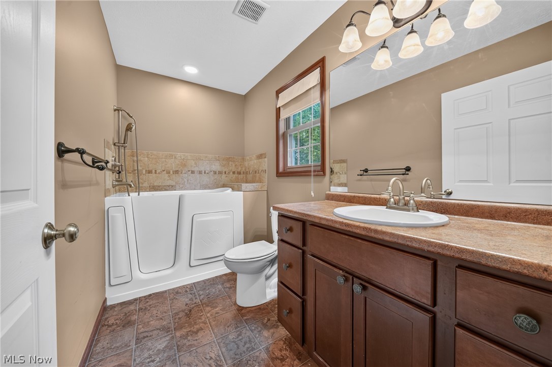 412 Brittany Lane Jefferson OH 44047