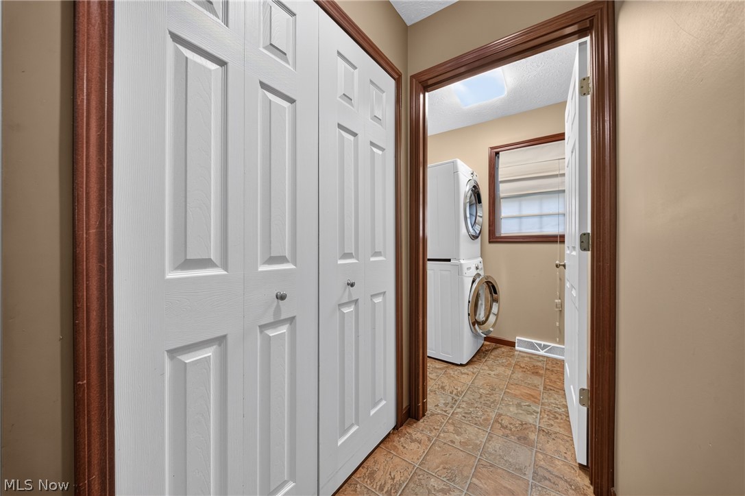 412 Brittany Lane Jefferson OH 44047