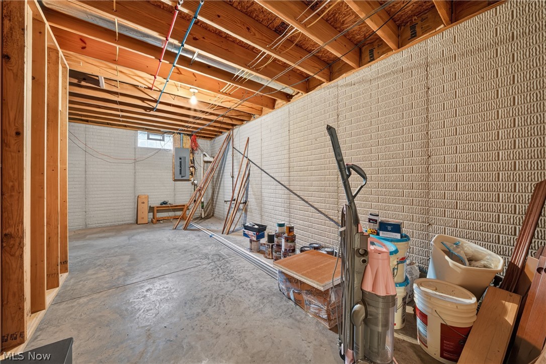 412 Brittany Lane Jefferson OH 44047