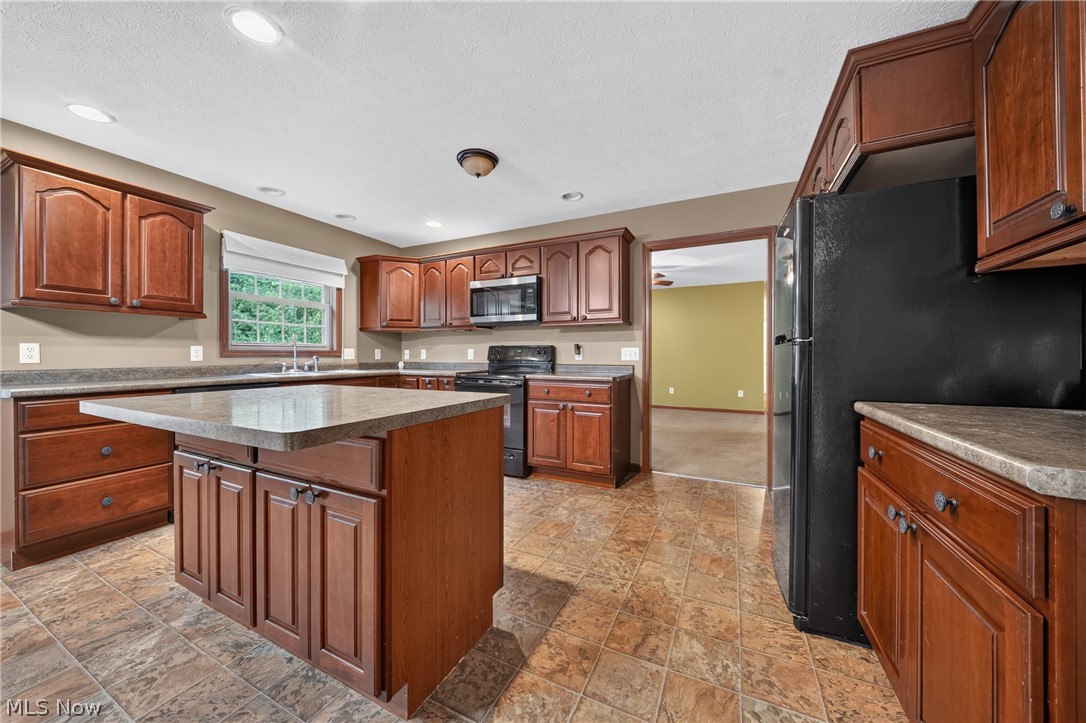 412 Brittany Lane Jefferson OH 44047