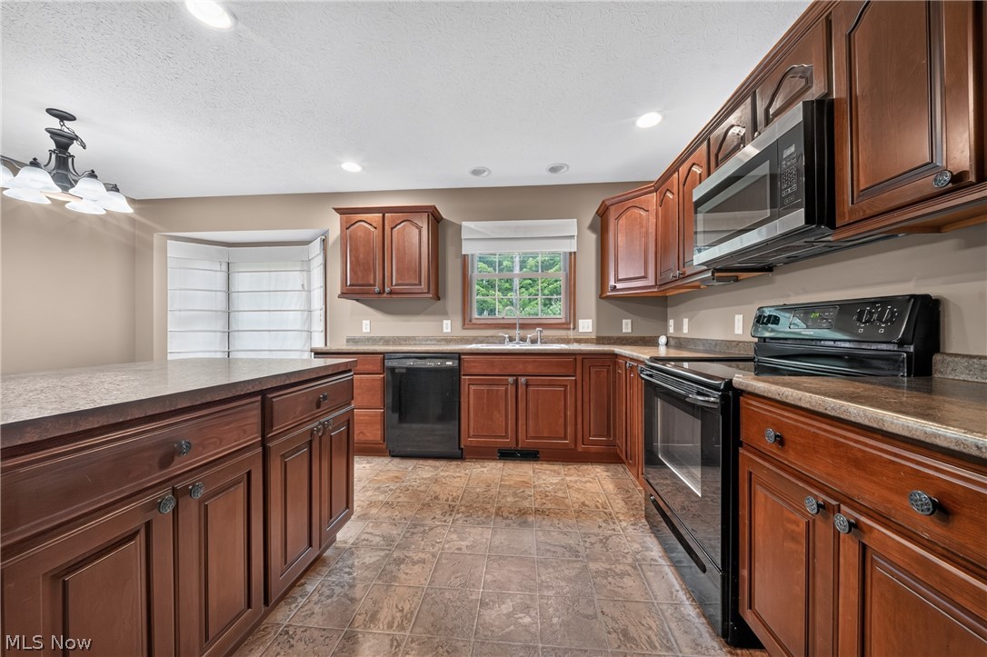412 Brittany Lane Jefferson OH 44047