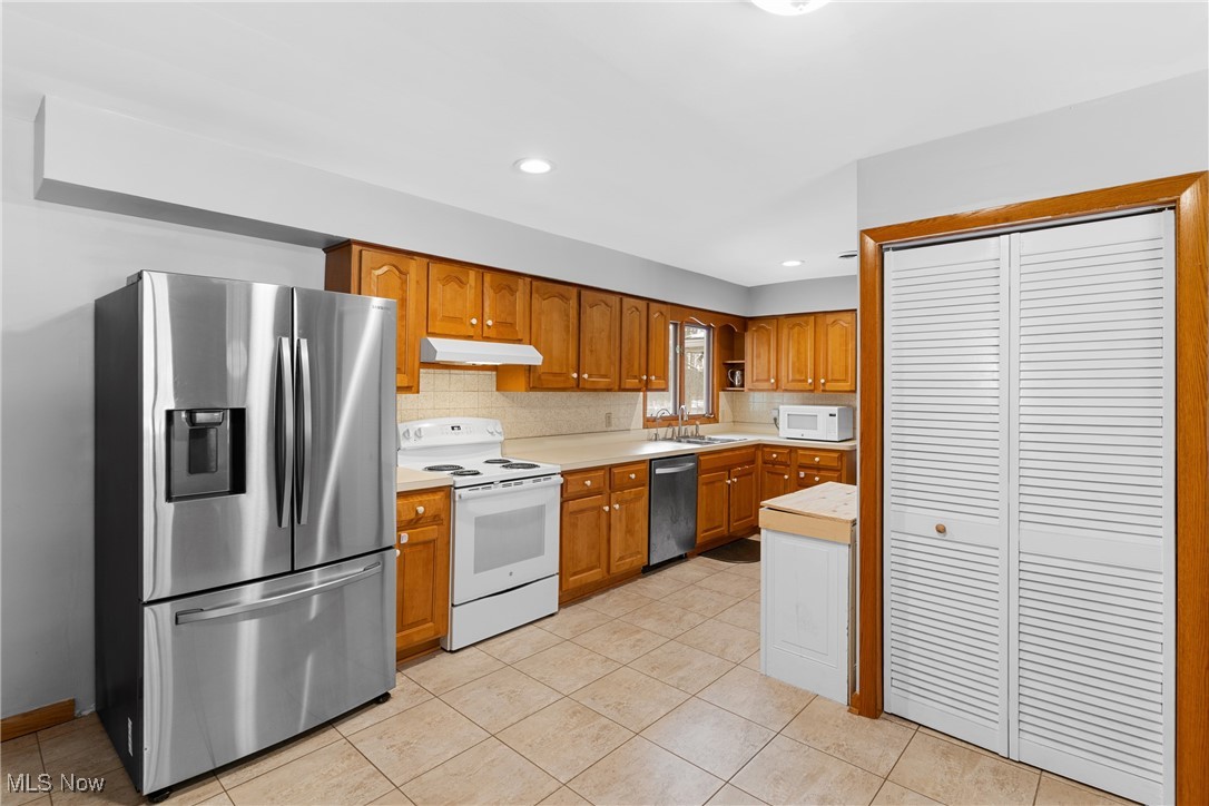 193 Fairway Drive Akron OH 44333