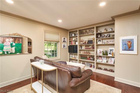 251 Overwood Road Akron OH 44313