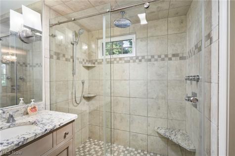 251 Overwood Road Akron OH 44313